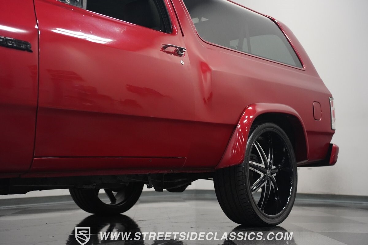 Dodge-Ramcharger-1992-SUV-23