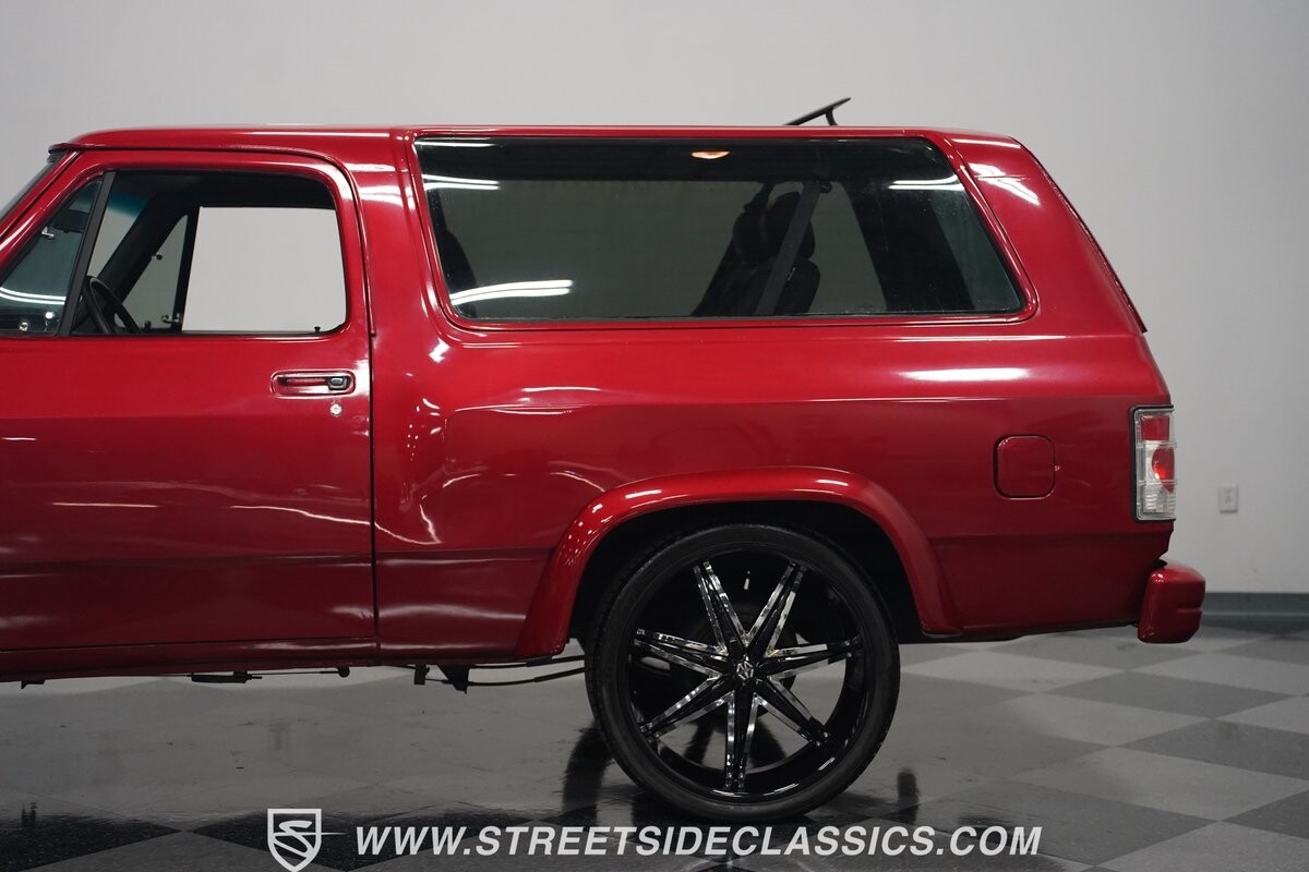 Dodge-Ramcharger-1992-SUV-25