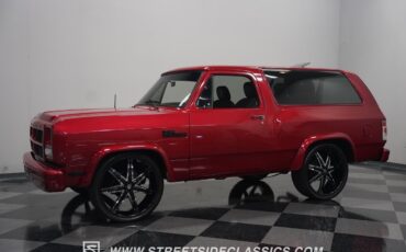 Dodge-Ramcharger-1992-SUV-8