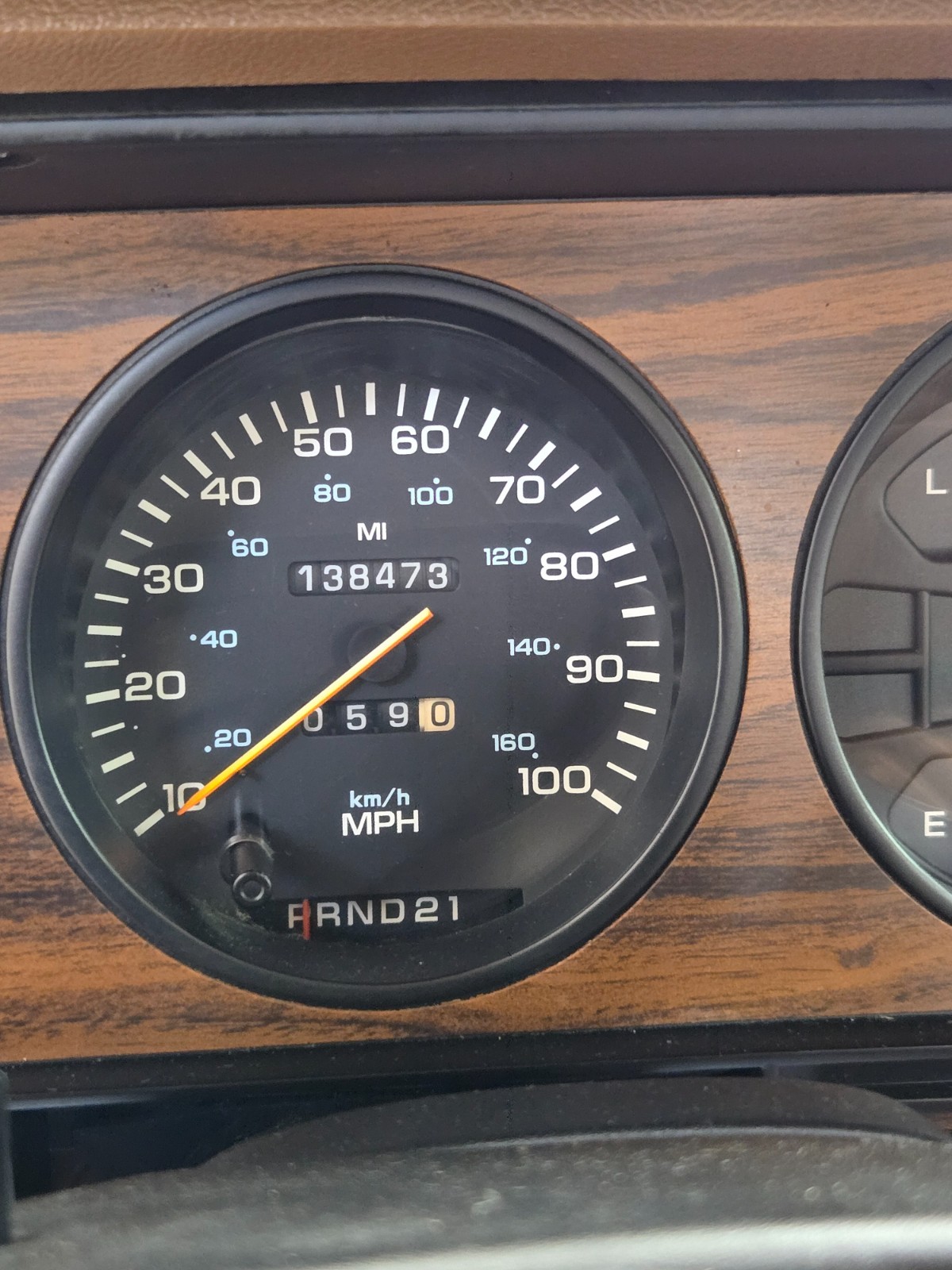 Dodge-Ramcharger-1993-SUV-20