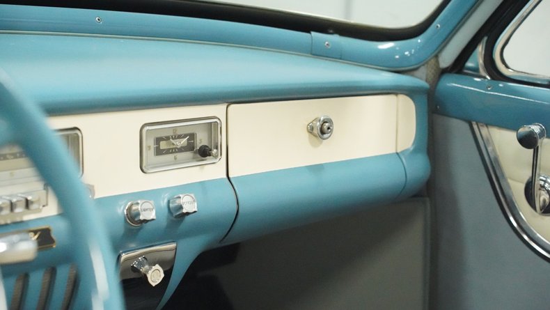 Dodge-Royal-1954-Bermuda-Blue-Blue-39