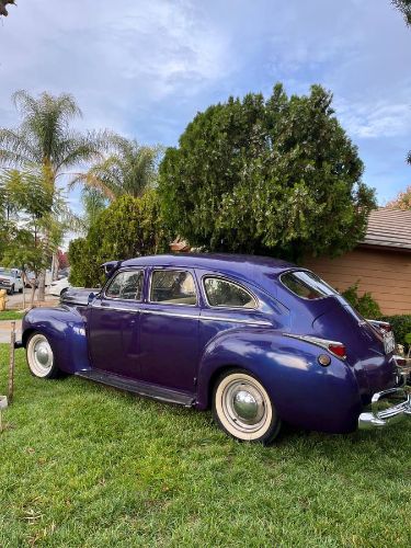 Dodge-Sedan-1941-8