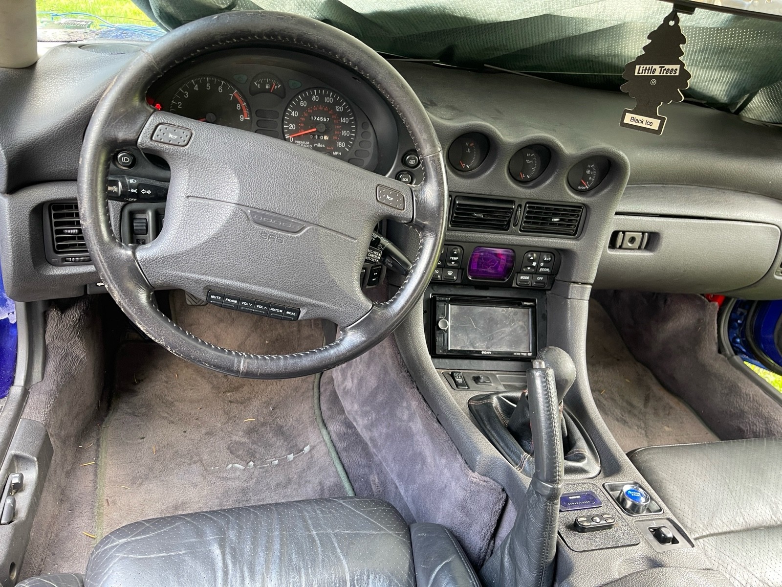 Dodge-Stealth-1993-Hatchback-12