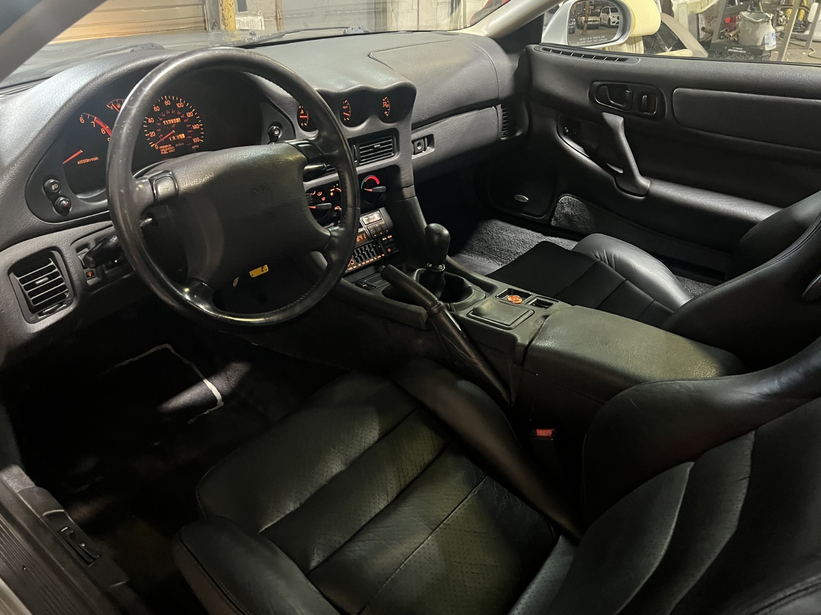 Dodge-Stealth-1994-Hatchback-24