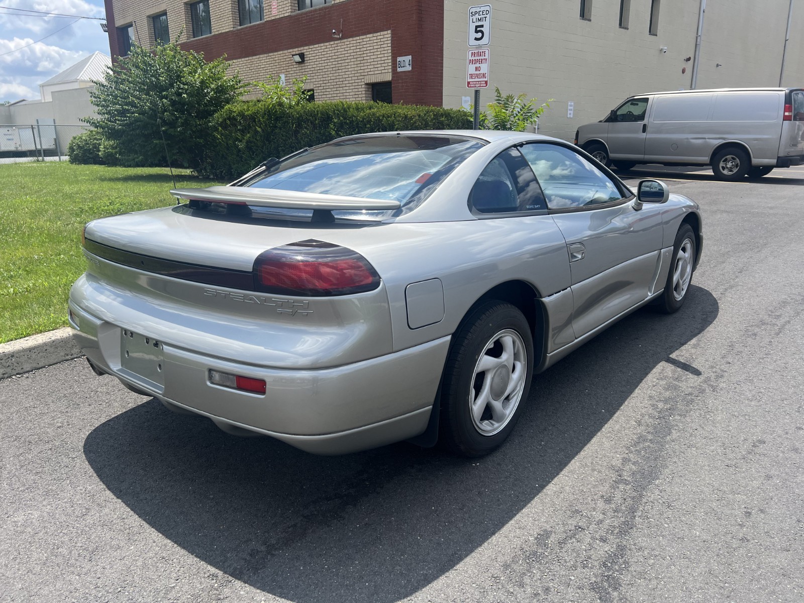 Dodge-Stealth-1994-Hatchback-4