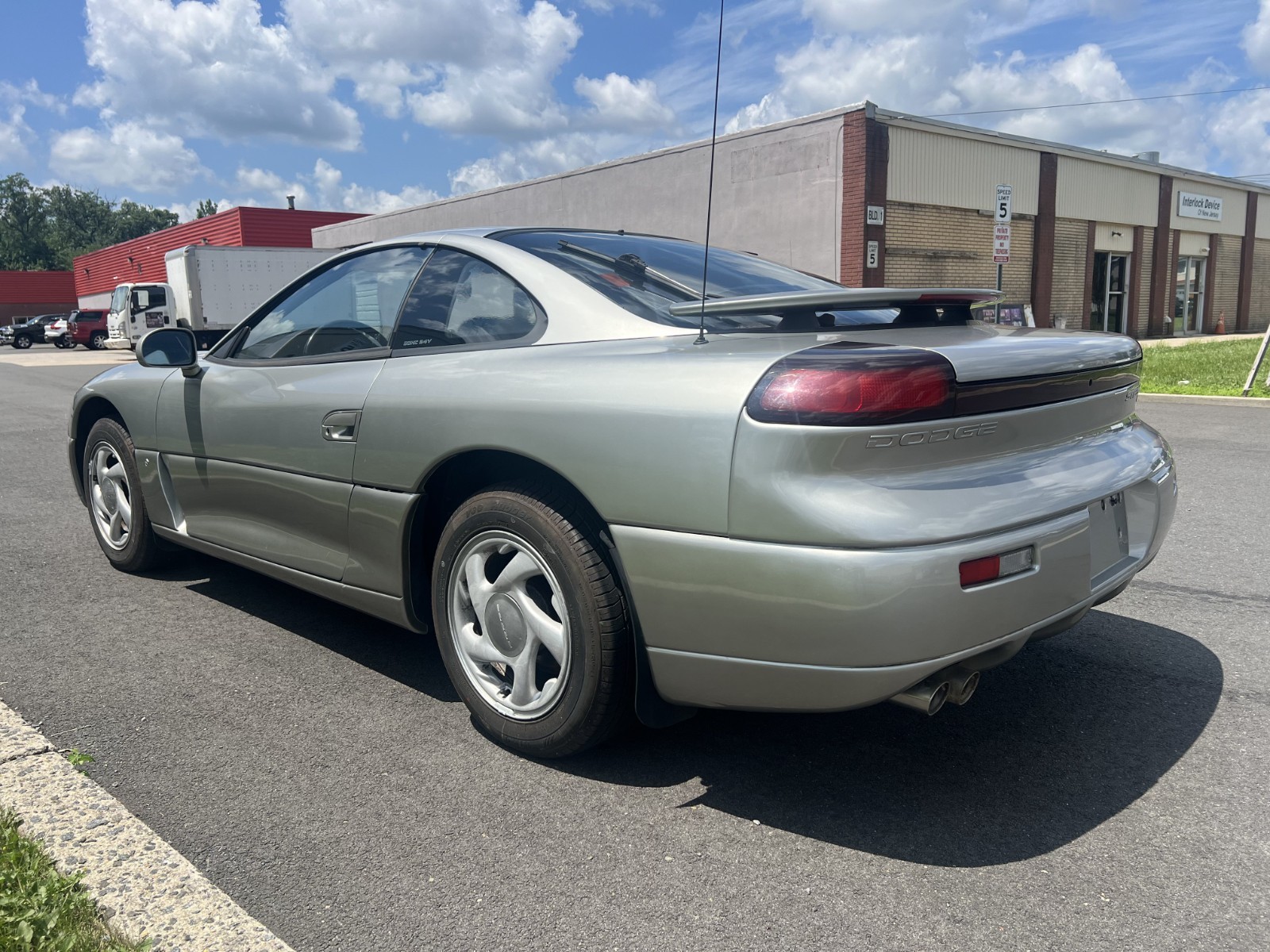 Dodge-Stealth-1994-Hatchback-8