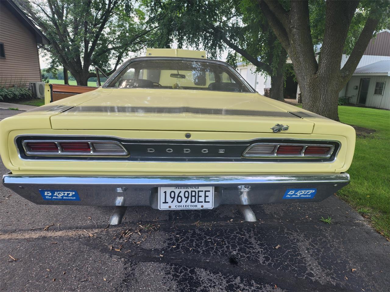 Dodge-Super-bee-1969-Yellow-Tan-3