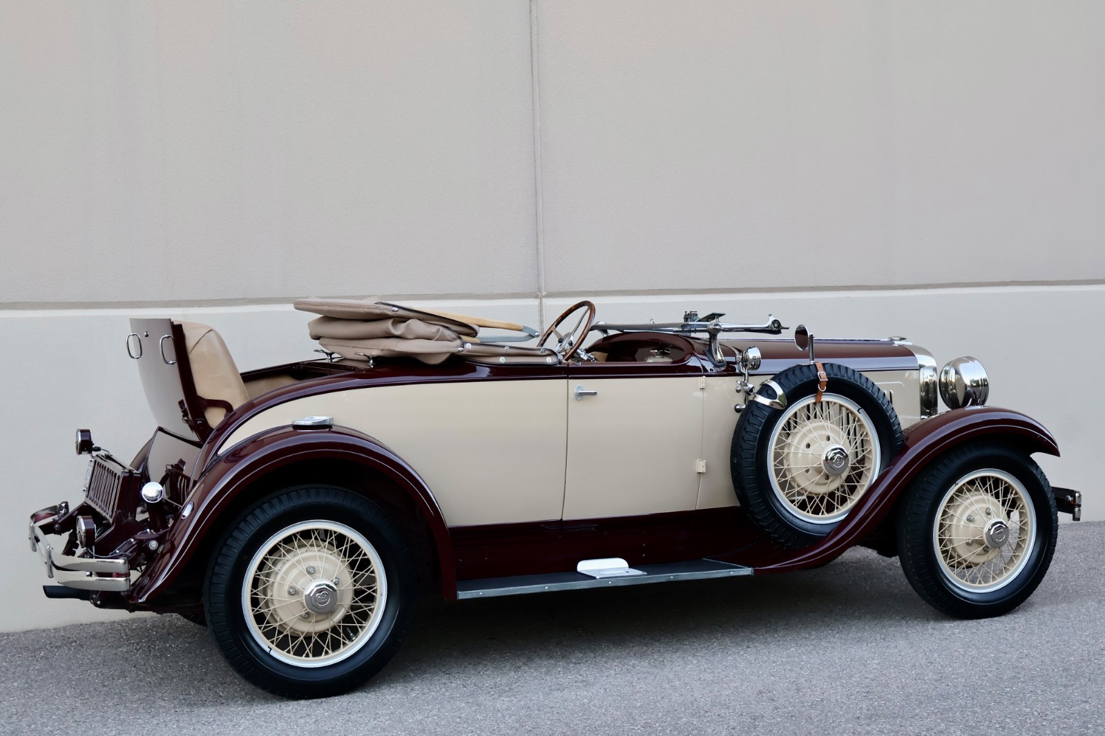 Dodge-Victory-Six-1928-Convertible-33