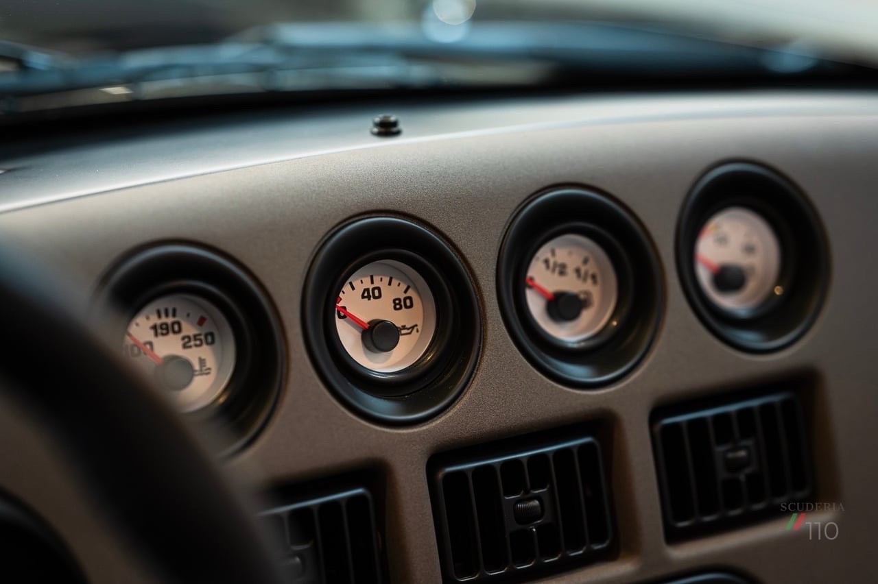 Dodge-Viper-1994-Convertible-29