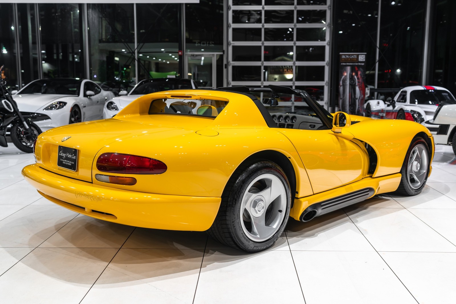 Dodge-Viper-1995-Convertible-3