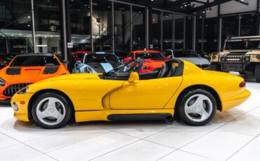 Dodge-Viper-1995-Convertible-30