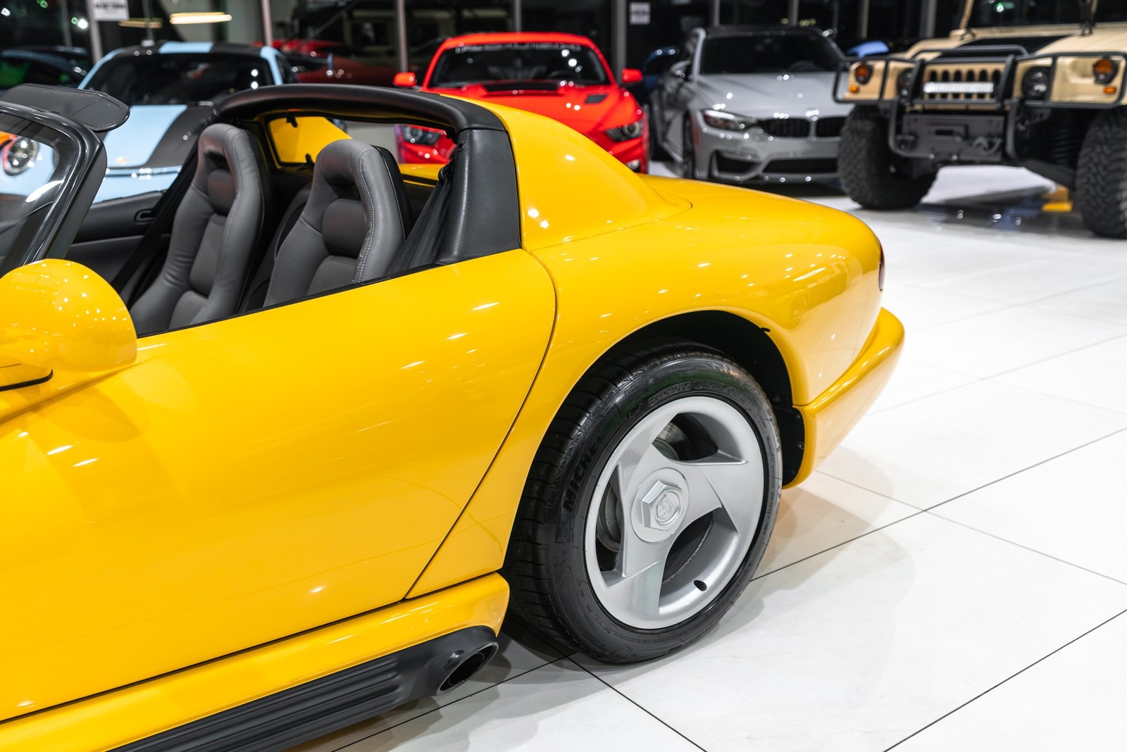 Dodge-Viper-1995-Convertible-32