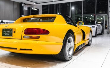 Dodge-Viper-1995-Convertible-37