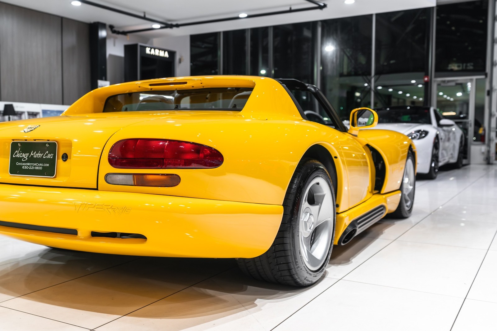 Dodge-Viper-1995-Convertible-37