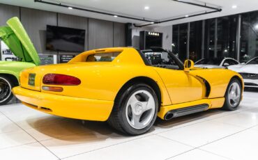 Dodge-Viper-1995-Convertible-38