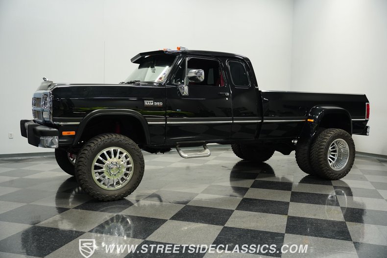 Dodge-W350-1993-Black-Red-10
