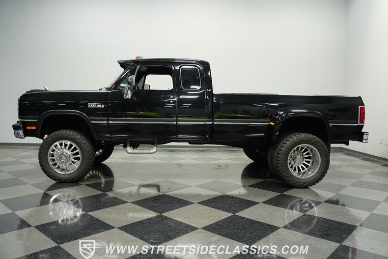 Dodge-W350-1993-Black-Red-11