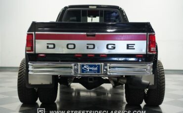 Dodge-W350-1993-Black-Red-14