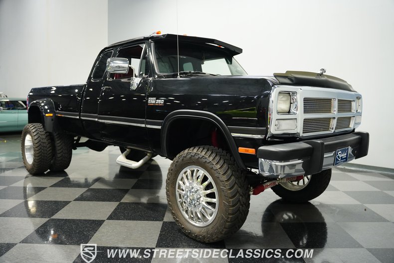 Dodge-W350-1993-Black-Red-18