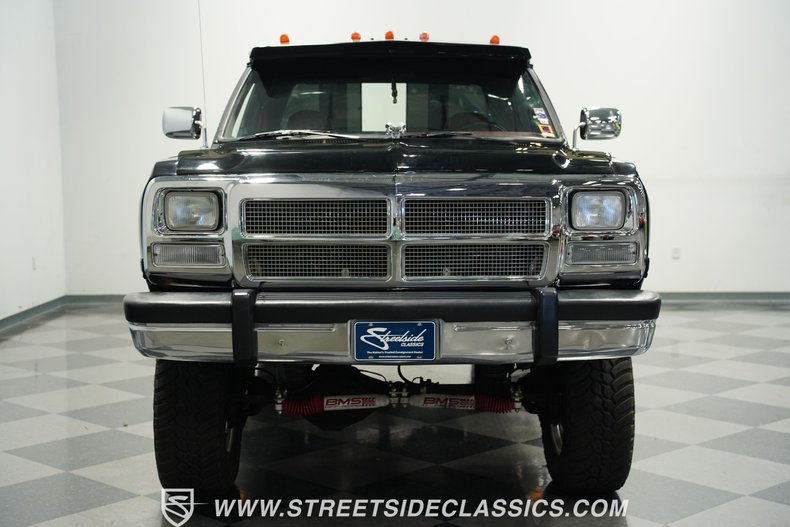 Dodge-W350-1993-Black-Red-19