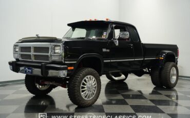 Dodge-W350-1993-Black-Red-24