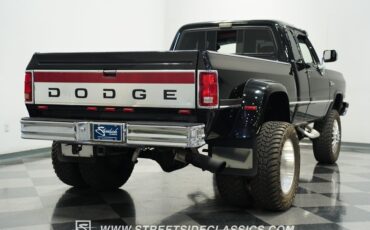 Dodge-W350-1993-Black-Red-25