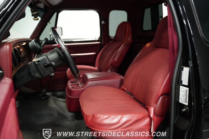 Dodge-W350-1993-Black-Red-4