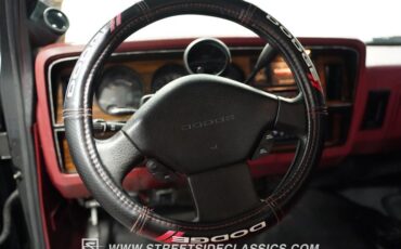 Dodge-W350-1993-Black-Red-43