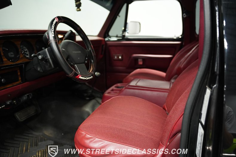 Dodge-W350-1993-Black-Red-9