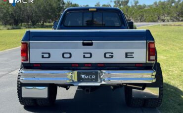 Dodge-W350-1993-Pickup-Truck-19