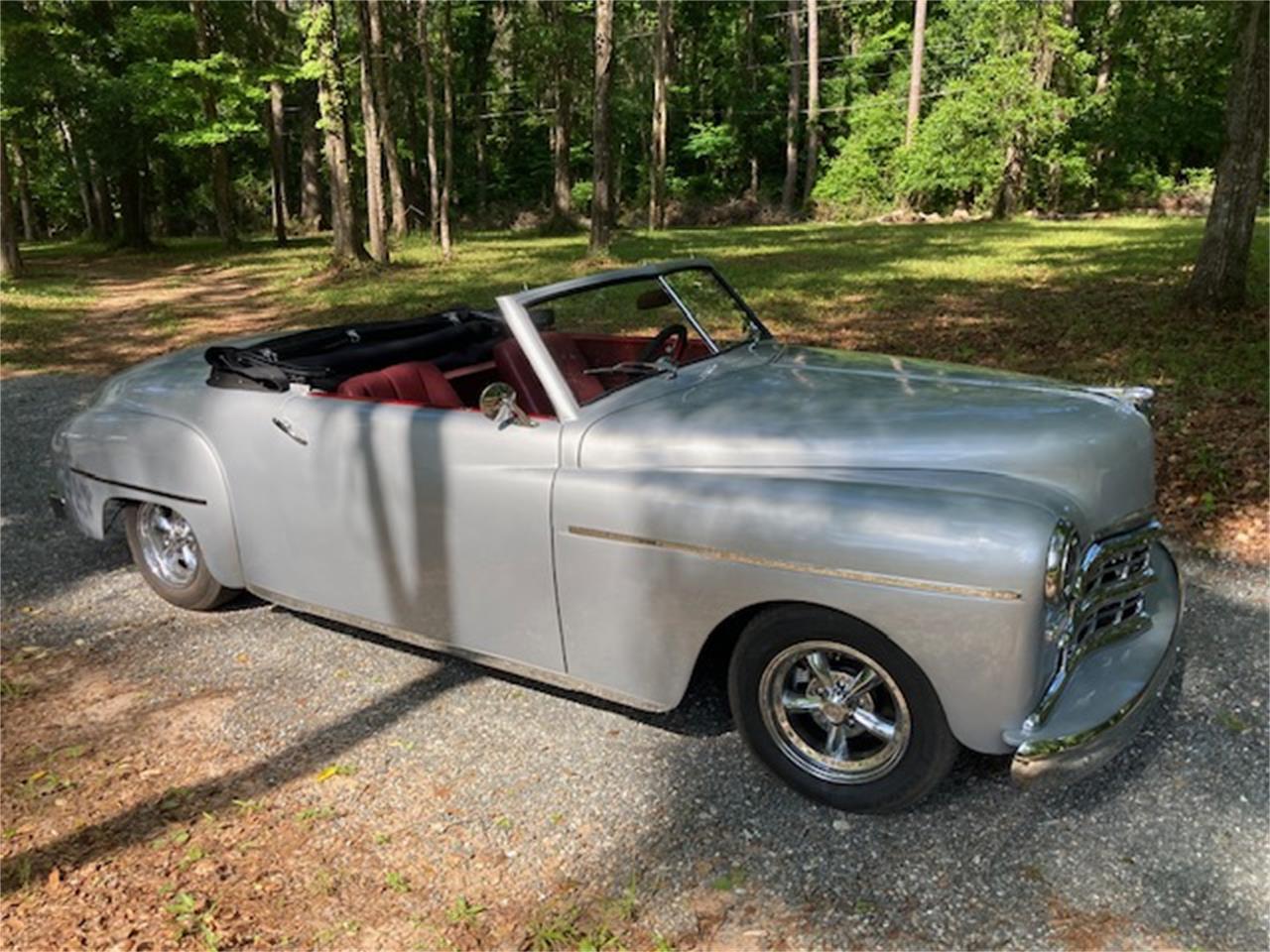 Dodge-Wayfarer-1949-silver-red-2