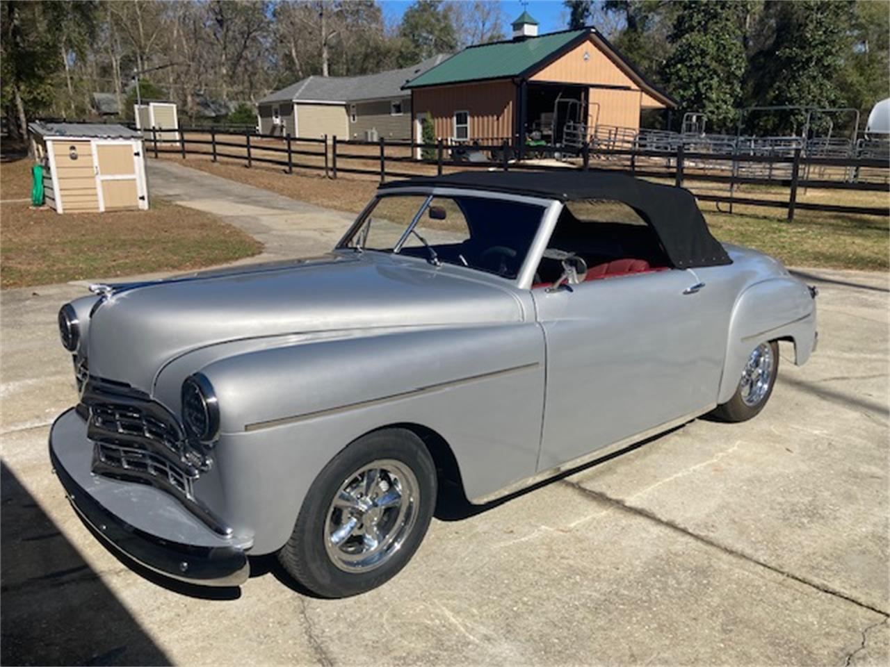 Dodge-Wayfarer-1949-silver-red-5