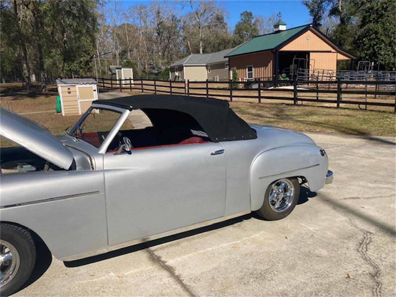 Dodge-Wayfarer-1949-silver-red-6