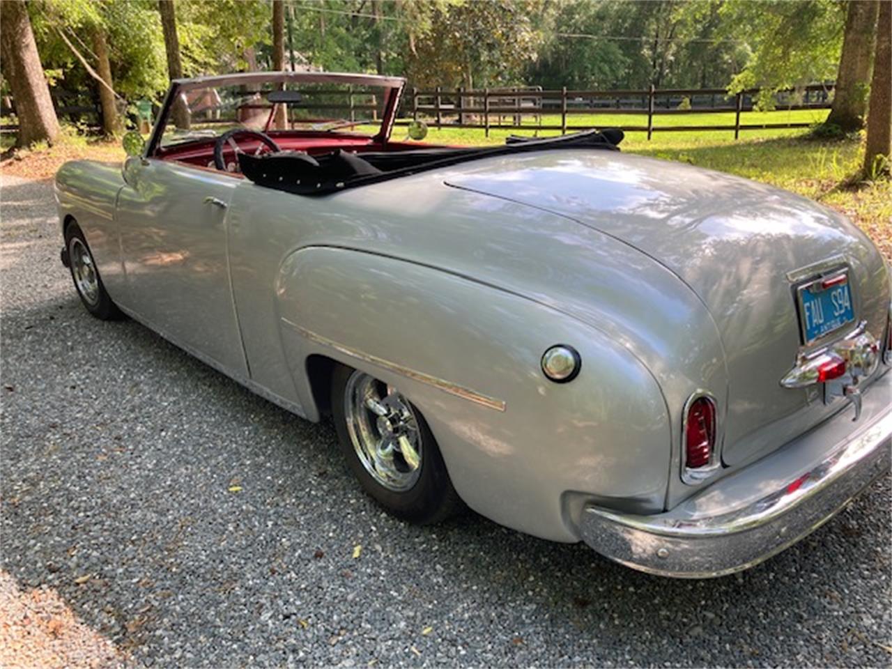 Dodge-Wayfarer-1949-silver-red-7