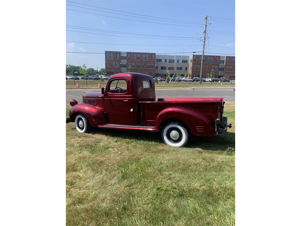 Dodge-Wc-series-1941-Red-Brown-13