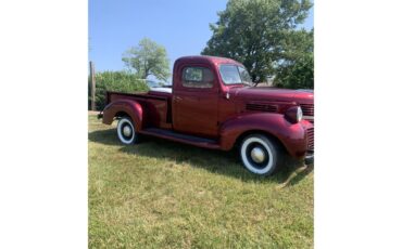 Dodge-Wc-series-1941-Red-Brown-17