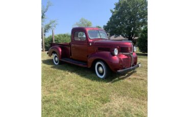 Dodge-Wc-series-1941-Red-Brown-3