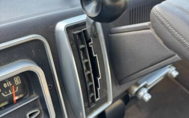 Dodge-a100-1968-custom-13