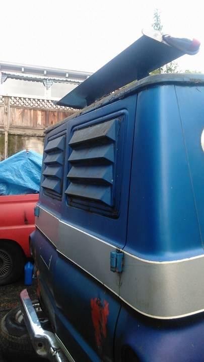 Dodge-a100-customized-1969-blue-3