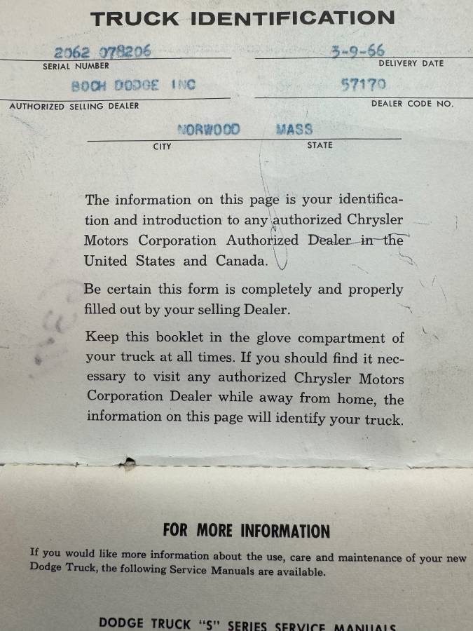 Dodge-a100-van-1966-blue-13