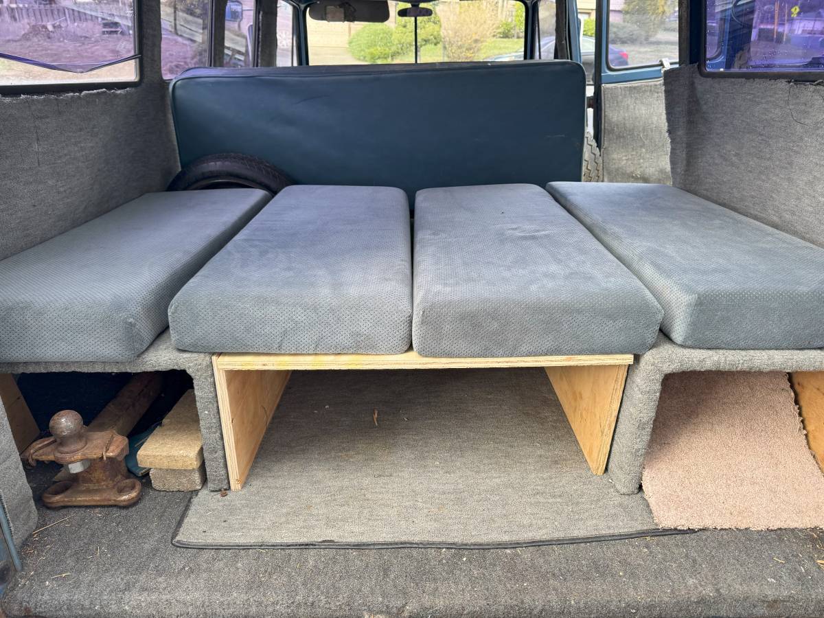 Dodge-a100-van-1966-blue-3