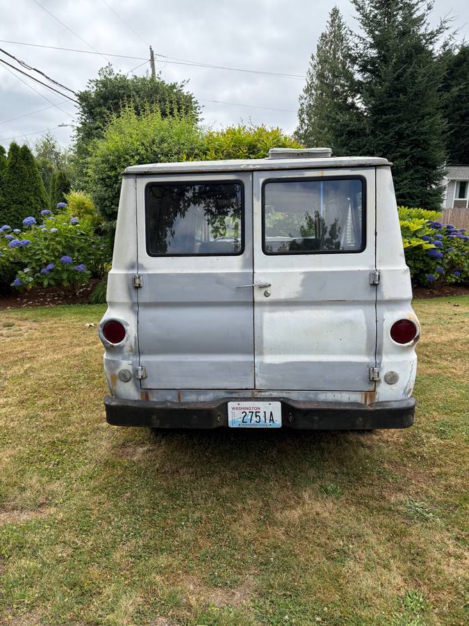 Dodge-a100-van-1969-3