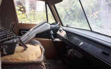 Dodge-a108-camper-van-1969-custom-4