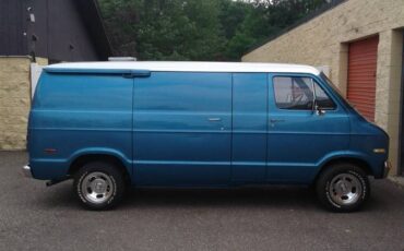 Dodge-b-100-1975-blue