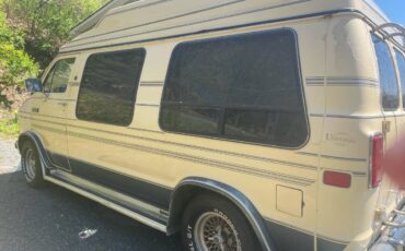 Dodge-b-250-1989-custom-3