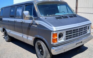 Dodge-b200-1979-blue-1