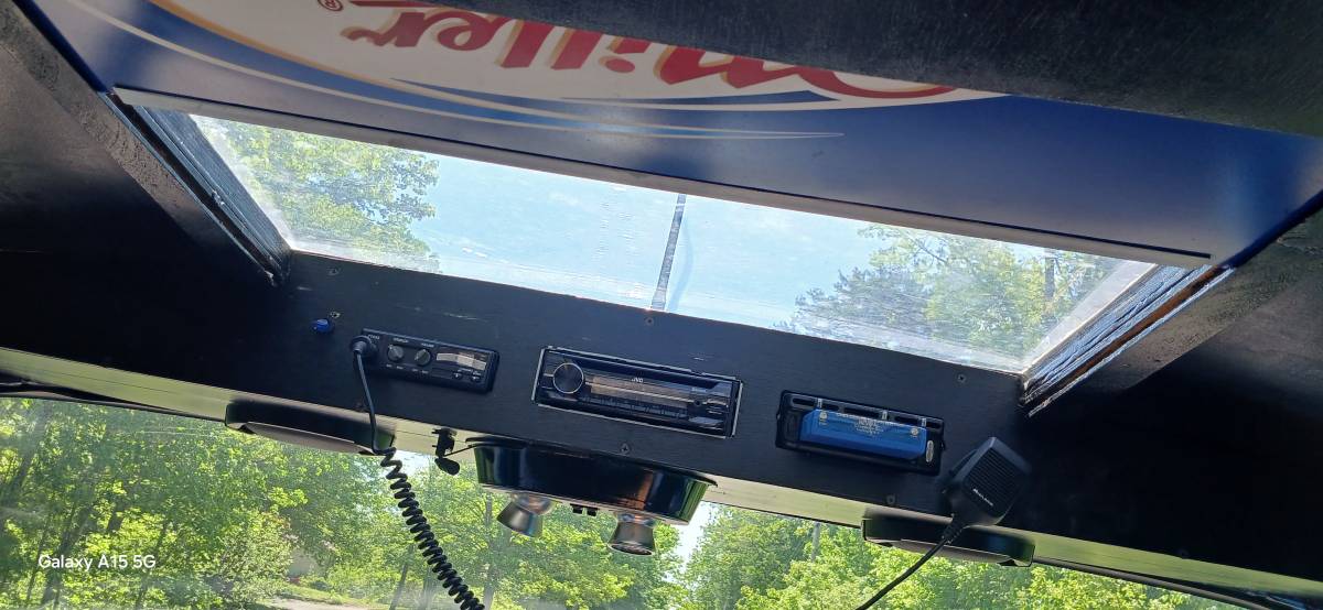 Dodge-b200-van-1987-blue-12