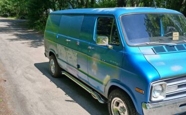 Dodge-b200-van-1987-blue-2