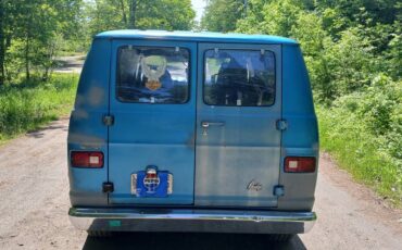 Dodge-b200-van-1987-blue-3