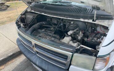 Dodge-b250-1994-white-8
